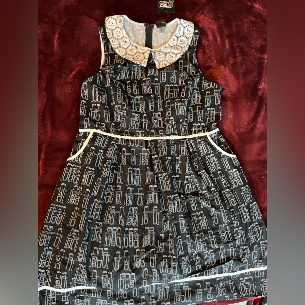 Retrolicious Chemistry Test Tube Dress NWT